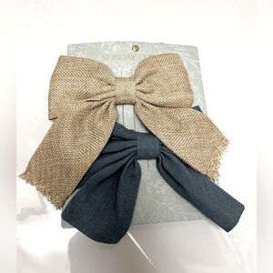 NWT ⚜️💙⚜️ Sunday State set of 2 bows clips